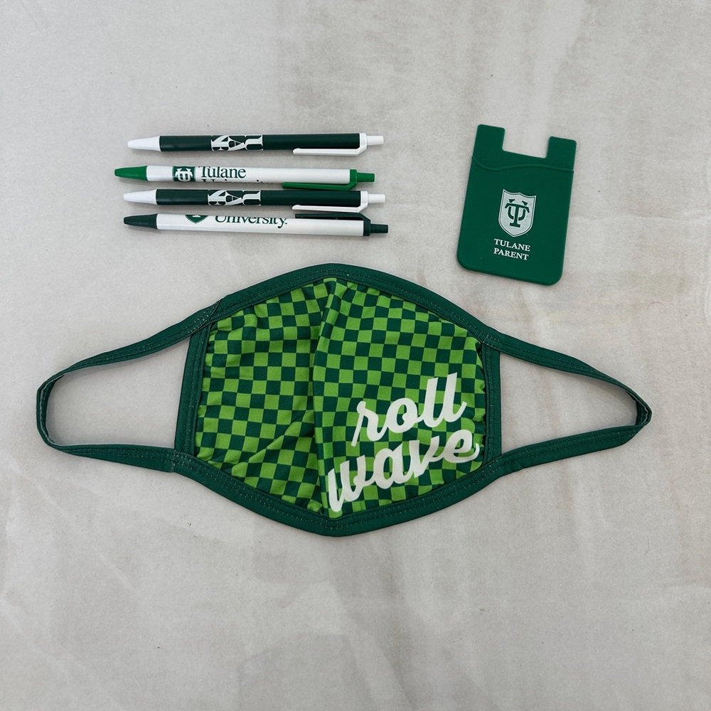 Rare Tulane University “Roll Wave” Face Mask Own a Piece of History!